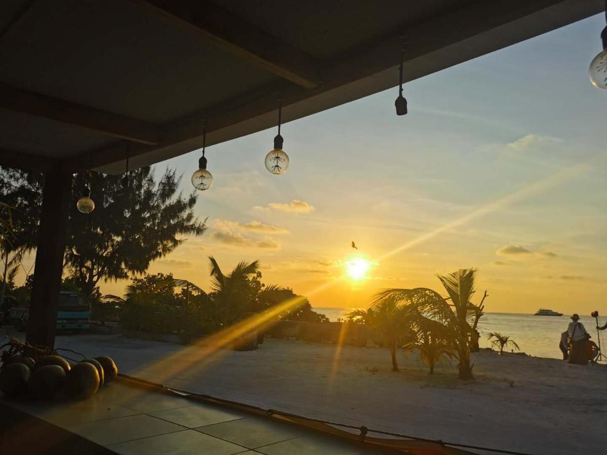Hotel Ocean Vista Maldives,Maafushi Zewnętrze zdjęcie